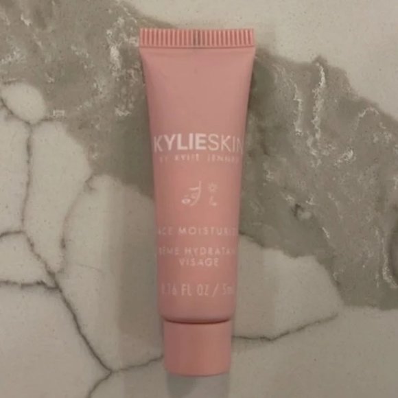 Kylie Skin Face Moisturizer - Picture 1 of 2